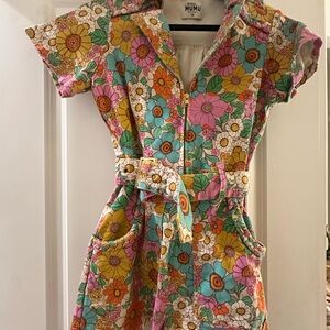 Show me your Mumu flower romper.